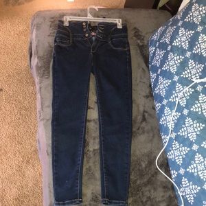 Skinny stretchy jeans